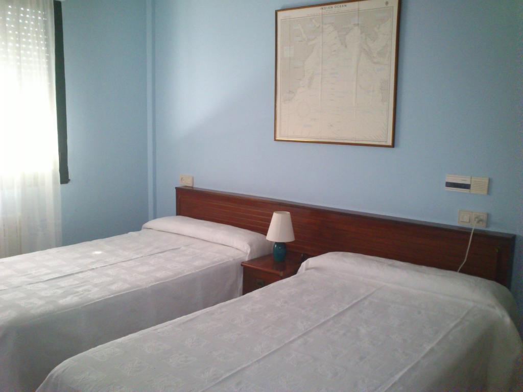 Hotel Brisamar Bañugues Værelse billede